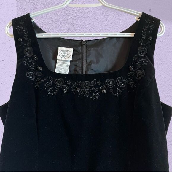 Vintage 90s Laura Ashley black velvet dress embroidery - Picture 2 of 13